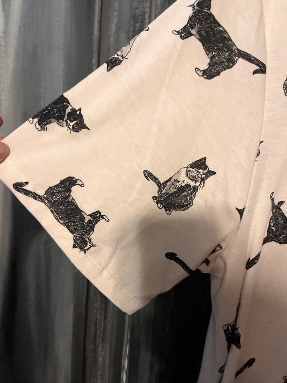 Women's Cream Cat Print Short Sleeve shirt 3X - Picture 2 of 4
